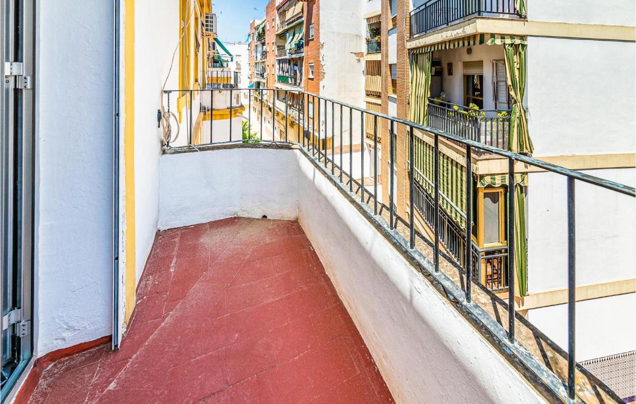 Beautiful Apartment In Cordoba With Kitchenette Exteriör bild